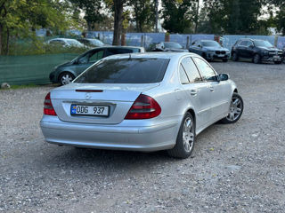 Mercedes E-Class foto 4