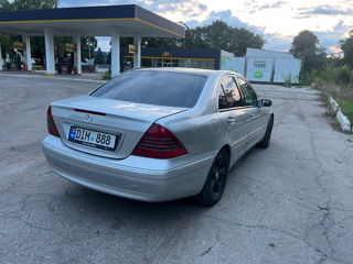 Mercedes C-Class foto 5