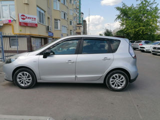 Renault Scenic foto 2