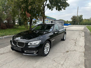 BMW 7 Series foto 2