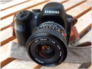 Samsung NX  Lens 1,4