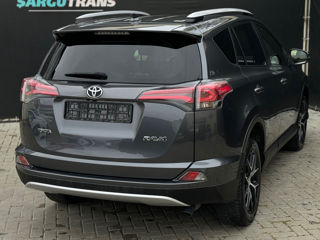 Toyota Rav 4 foto 4