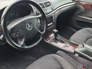 Mercedes E-Class foto 2