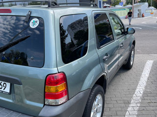 Ford Escape foto 6