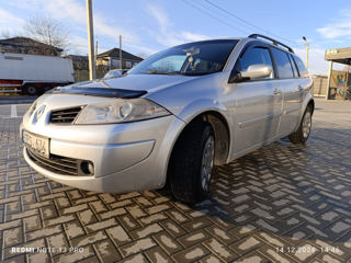 Renault Megane foto 2