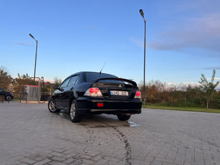 Mitsubishi Lancer foto 5