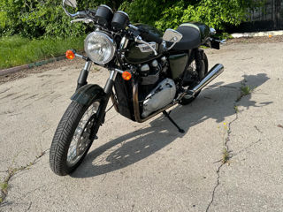 Triumph Thruxton 900 foto 6