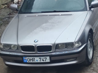 BMW 7 Series foto 4