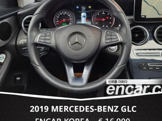 Mercedes GLC foto 9
