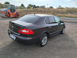 Skoda Superb фото 2