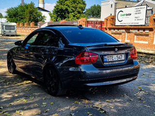 BMW 3 Series foto 4