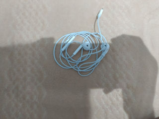 EarPods (Lightning Connector)