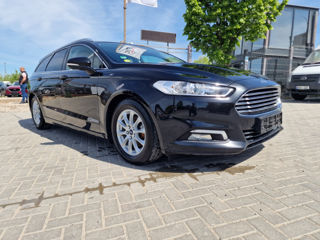 Ford Mondeo foto 6