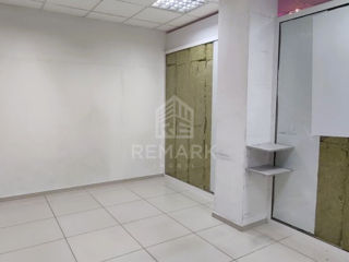 Chirie spatiu comercial, prima linie, cu flux intens foto 8