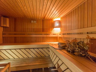 Casa la buiucani, curte separata, incalzire autonoma  , sauna 900 euro foto 3
