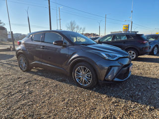 Toyota C-HR foto 2