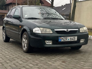 Mazda 323 foto 3