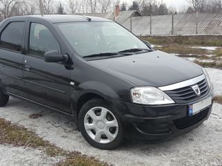 Dacia Logan foto 1