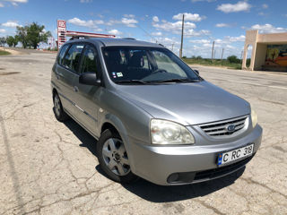 KIA Carens foto 5