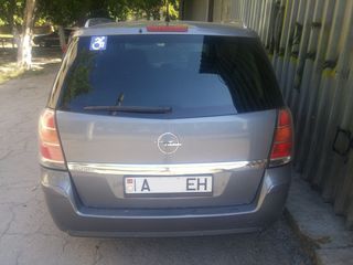 Opel Zafira foto 3