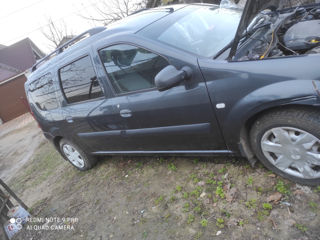 Dacia Logan foto 4