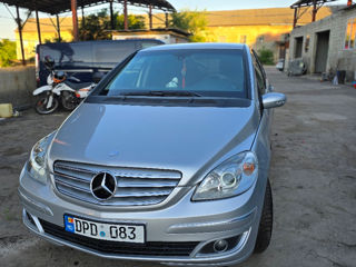 Mercedes B-Class foto 6