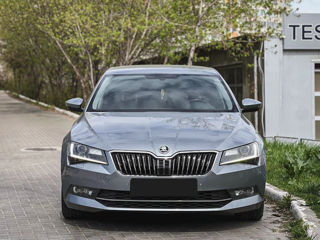 Skoda Superb foto 3