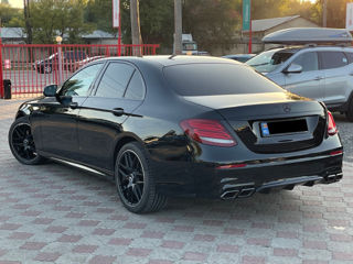 Mercedes E-Class foto 3