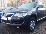 Volkswagen Touareg foto 1