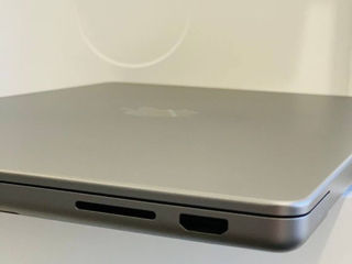 MacBook Pro 14  М3 (2023)  8/1Tb Space gray foto 7