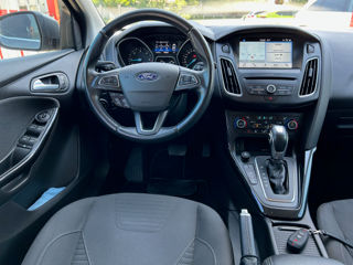 Ford Focus foto 9