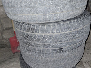 215/55 R17.    1000lei foto 2