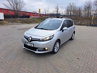 Renault Grand Scenic foto 2