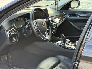 BMW 5 Series foto 10