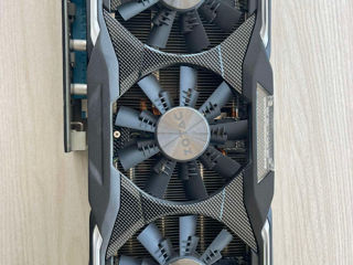 Zotac GeForce GTX 1070 AMP Extreme фото 1