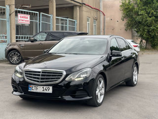 Mercedes E-Class foto 1