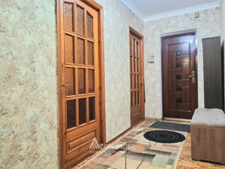 Apartament cu 3 camere, 74 m², Botanica, Chișinău foto 17