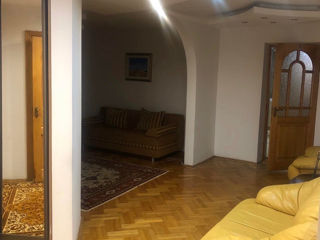 Apartament cu 2 camere, 58 m², Botanica, Chișinău foto 7