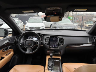 Volvo XC90 foto 8