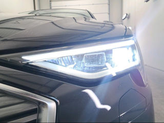 Audi Q7 e-tron foto 15