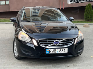 Volvo V60 foto 10