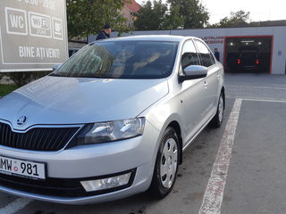 Skoda Rapid foto 1