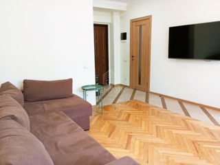 Apartament cu 2 camere, 55 m², Centru, Chișinău foto 4