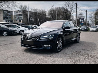 Skoda Superb foto 3