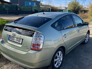 Toyota Prius foto 4