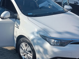 Toyota Auris foto 2