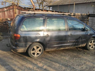 Volkswagen Sharan foto 8