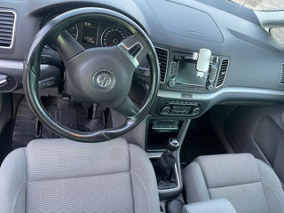 Volkswagen Sharan foto 7