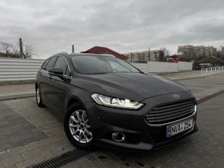 Ford Mondeo foto 5