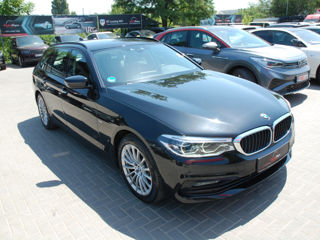 BMW 5 Series foto 2